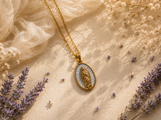 Lady Necklace 💛